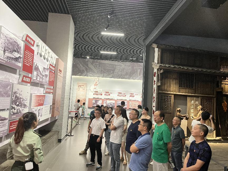 1724902145385071904.jpg 2222.jpg