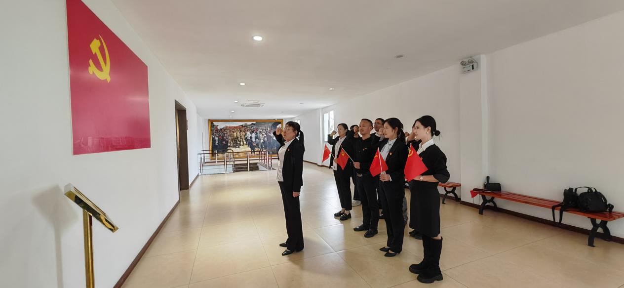 1724918004752081242.jpg 22.jpg